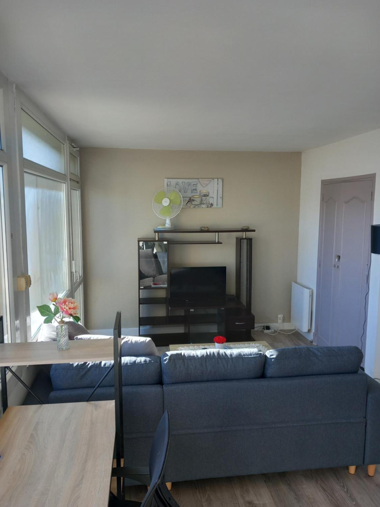 Ferienwohnung Cap Sud - 53M2- Vue Pyrenees- Hypercentre-Wifi Fibre -Nouvelle Literie Tarbes Exterior foto